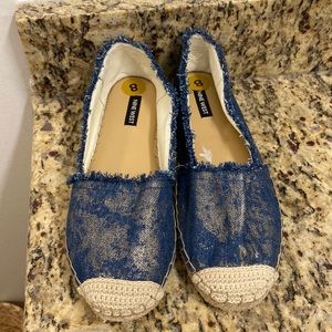 Nine west flat shoes size 8 brand new